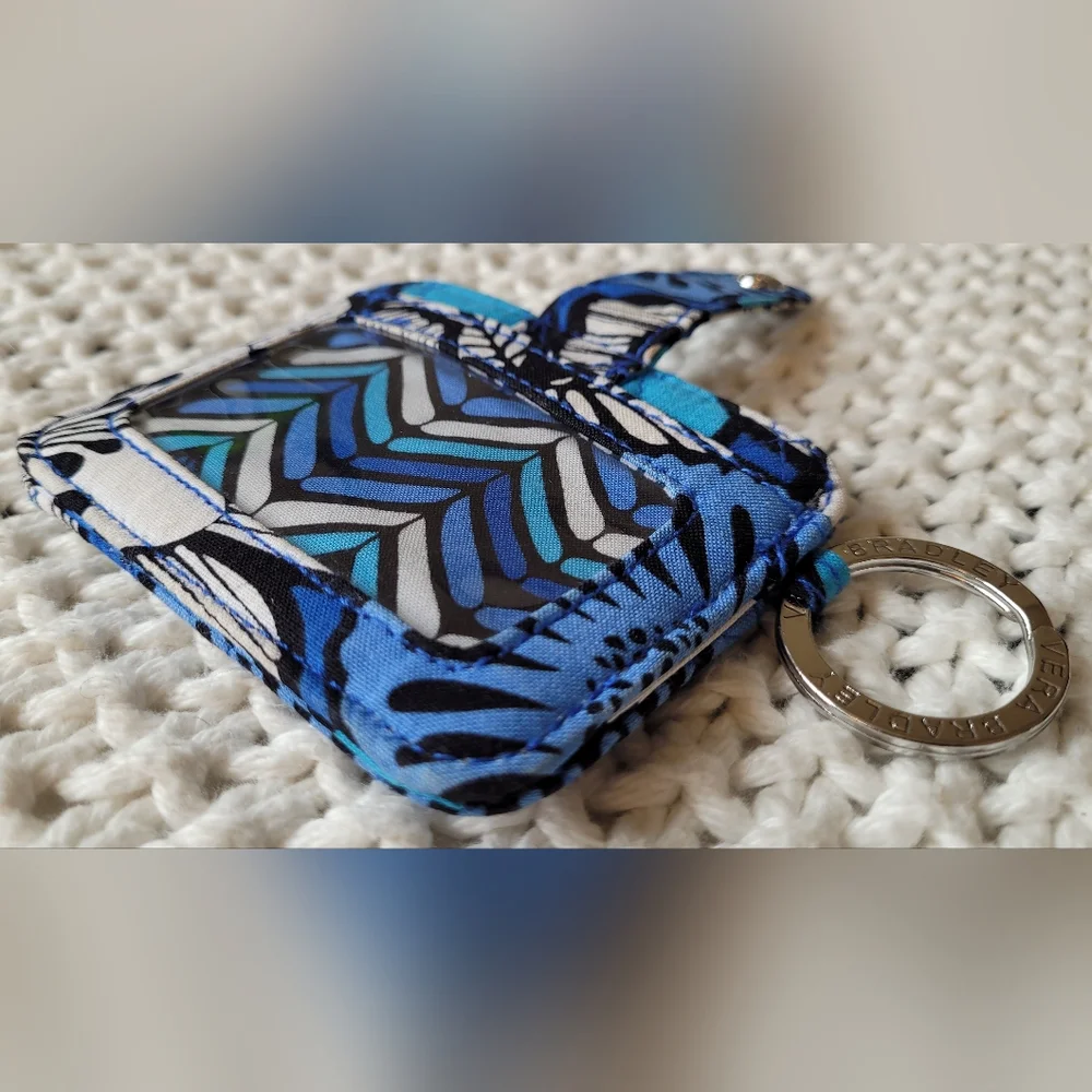 Vera Bradley Quilted Blue Bayou Floral/Herringbone Keychain Card Holder - Picture 9 of 11